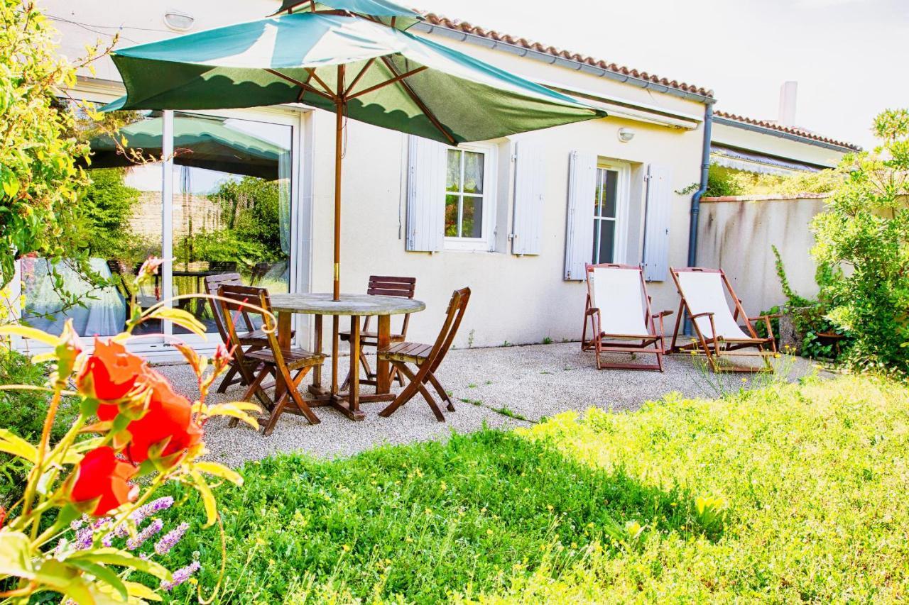 Charmante maison au coeur de Saint Martin Extérieur photo