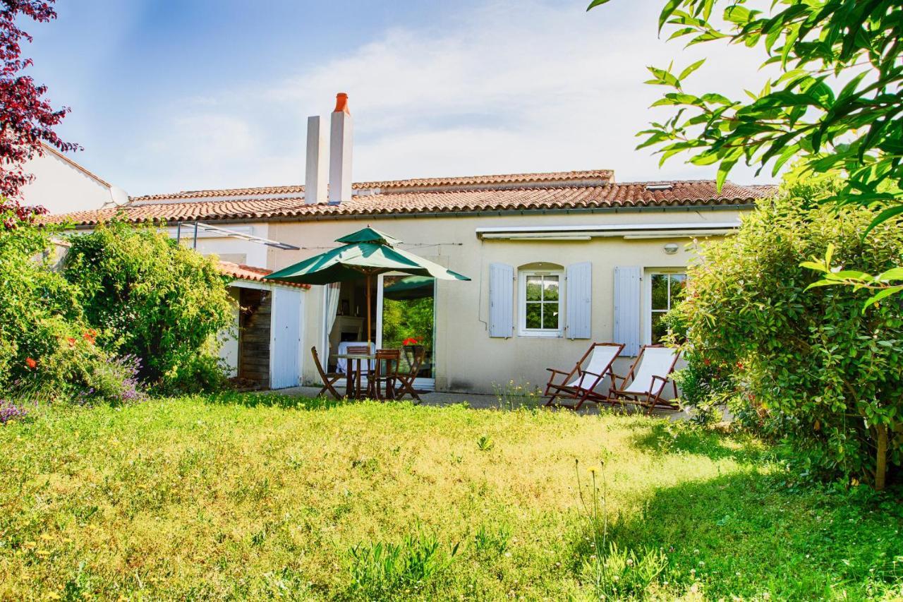 Charmante maison au coeur de Saint Martin Extérieur photo
